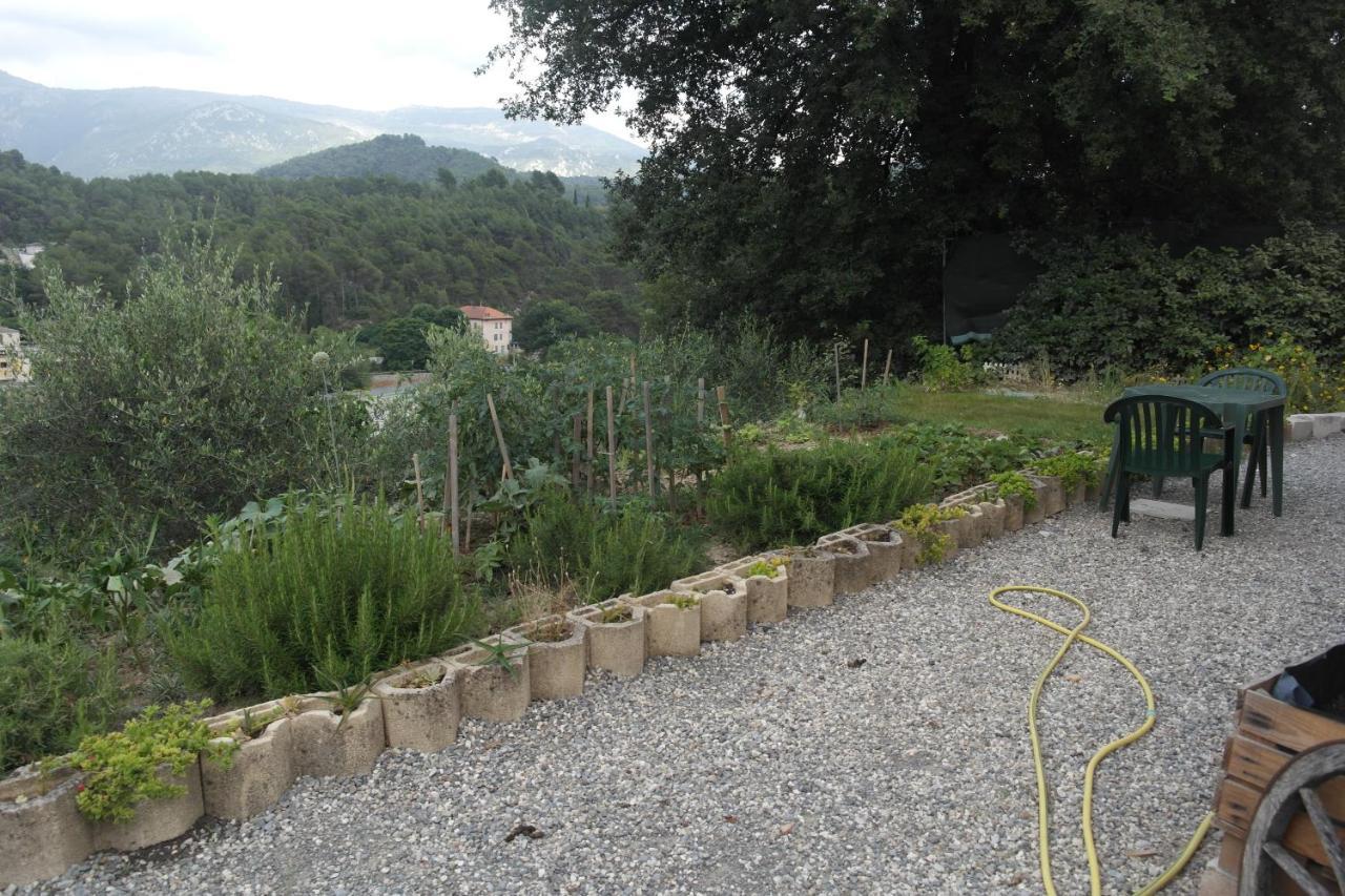 30 M2 * Contes (Alpes-Maritimes)